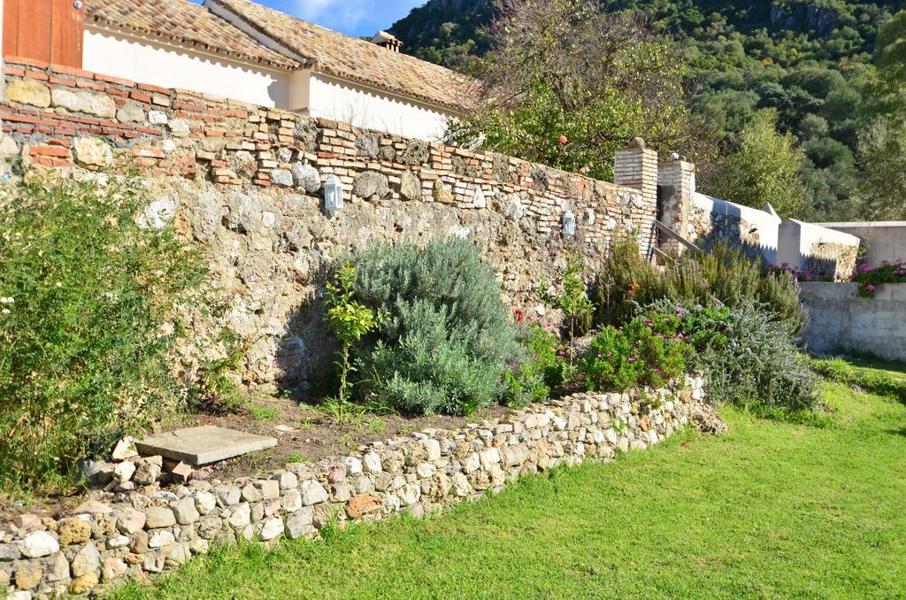 Casa Rural El Vihuelo Hotel El Bosque Exterior photo